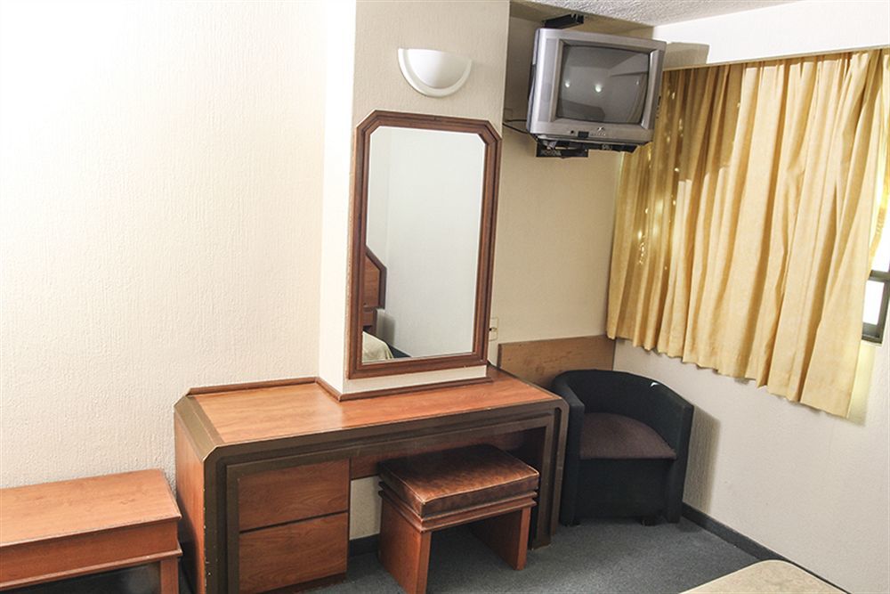 Hotel Antillas メキシコシティ エクステリア 写真